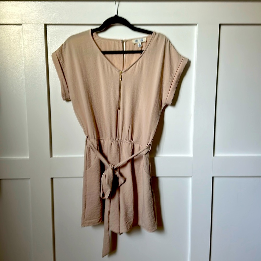 She + Sky Beige Short-Sleeve Tie-Waist Romper